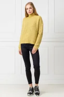 Turtleneck Suzanny | Relaxed fit | with addition of wool HUGO yellow