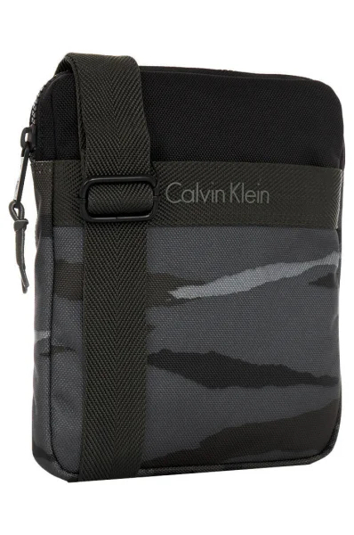 Cooper Camo Reporter Bag Calvin Klein green