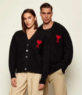 Wełniany kardigan AMI Paris | Czarny Regular Fit UKC367 018