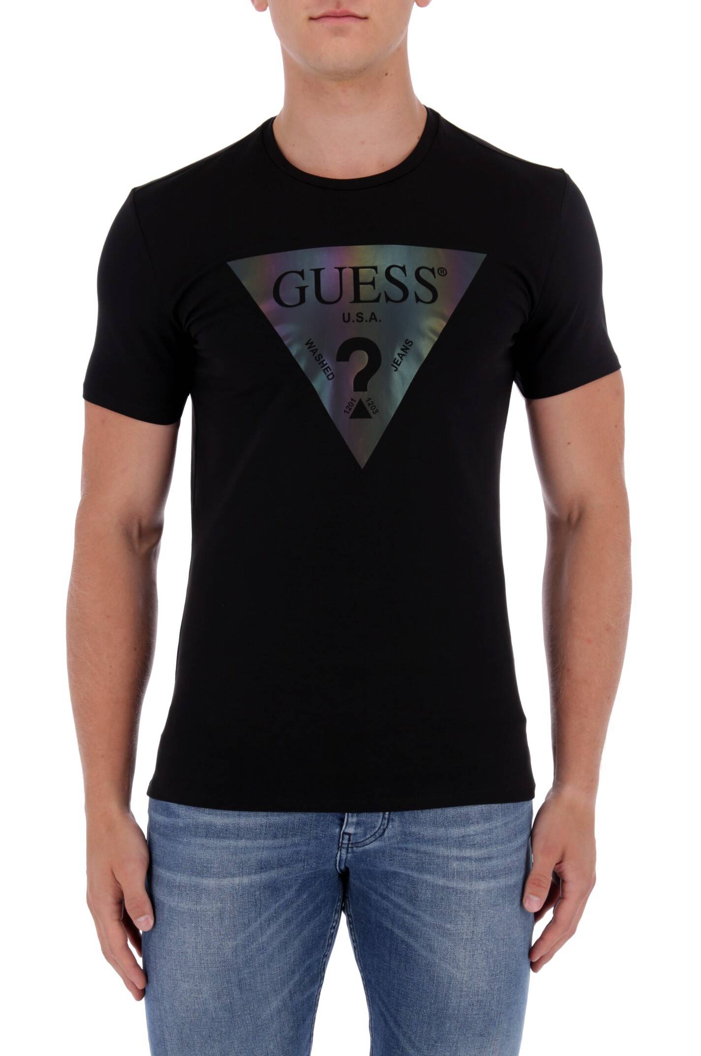 guess t shirt fit